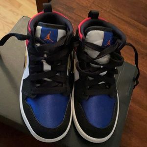Kids Jordan’s size 11c